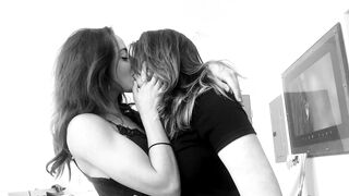 Lesbians: Don't you love us? There's nothing better than two pretty ladies making out! #4