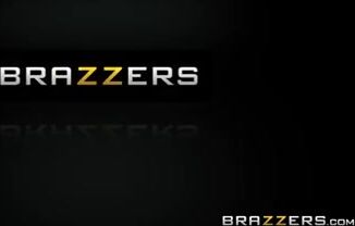 Exercising Her Ass Off - Serene Siren & Tiffany Watson