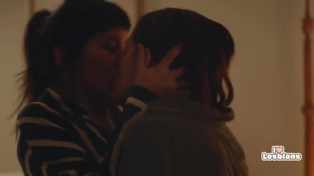 Zoe Chao & Kathleen Munroe (Strangers s02e05)