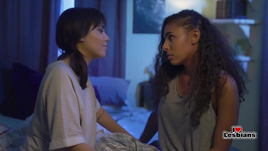 Angelique Sabrina White & MJ Garcia (Roommate Wanted) *NO MUSIC*