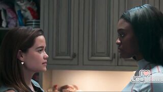 Sarah Catherine Hook & Imani Lewis (First Kill - s01e01) *NO MUSIC*